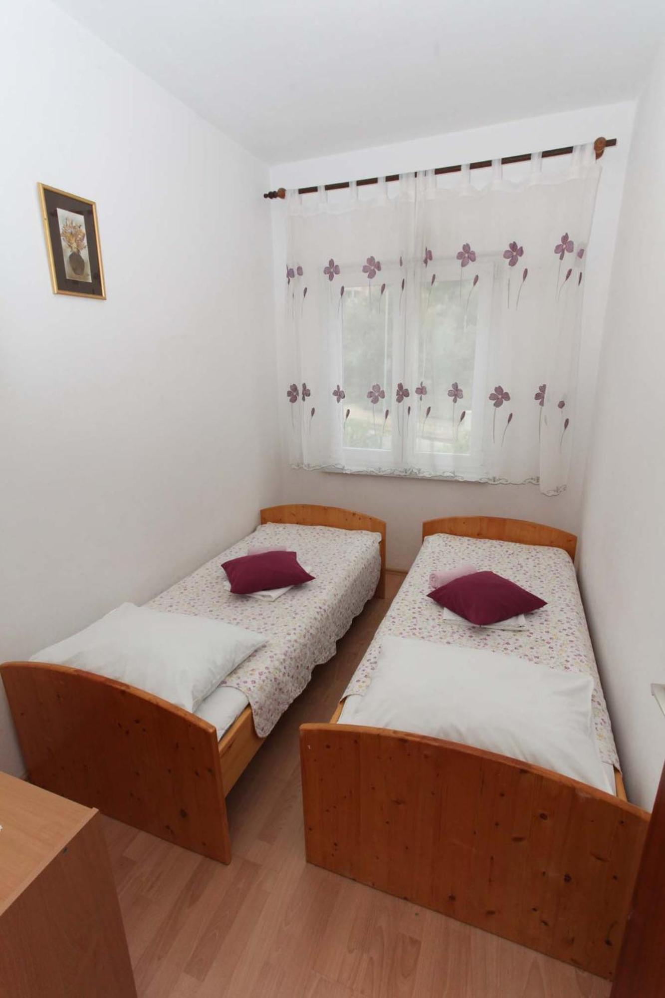 Apartmani Mila Pag Town Exteriör bild
